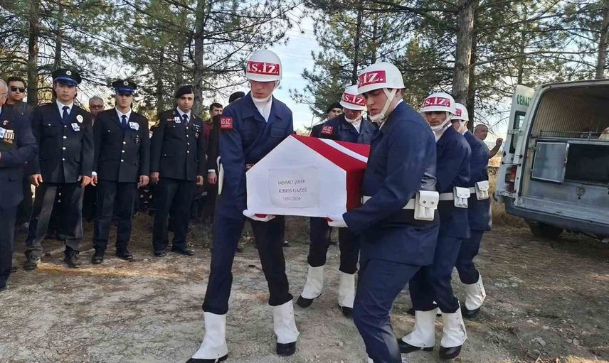 Hisarcık'ta şanlı bir veda: Kıbrıs gazisi Mehmet Şener toprağa verildi