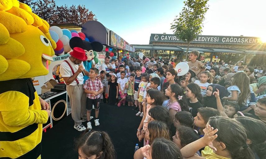 Çayırova’da miniklerin yaza vedası renkli gösterilerle geçti