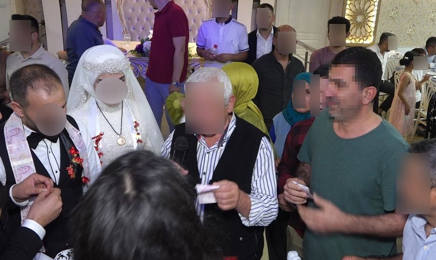 düğünlerden para çalan zanlı markette de yakalandı