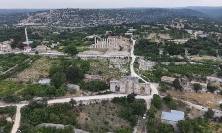 Torosların eteğinde tarih yaşayan antik kent Uzuncaburç kapılarını açıyor