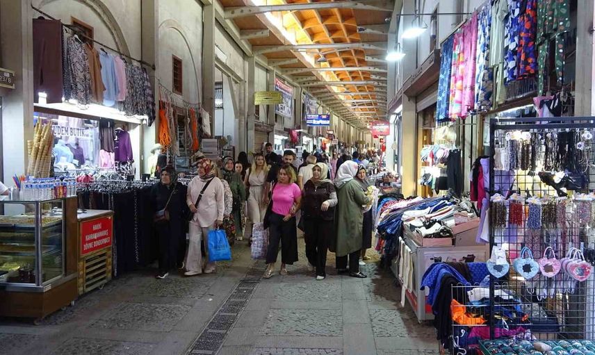 Tarihi çarşılar Kahramanmaraş'ta yeniden canlandı