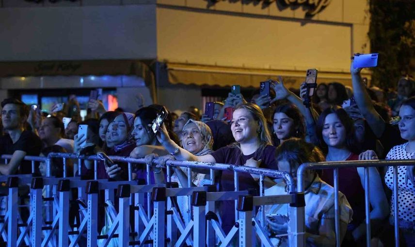 Nazilli'de müzikle dolu yaz gecesi