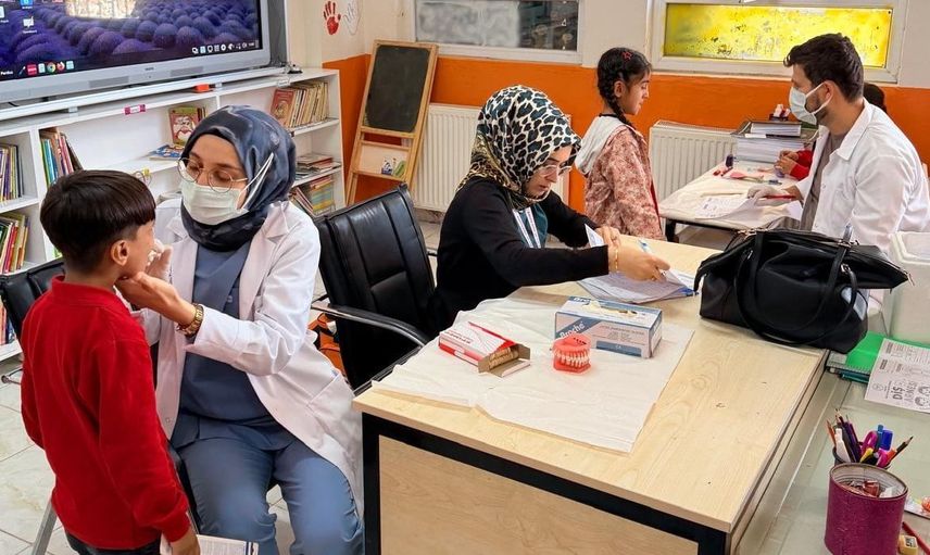 Köy öğrencilerine erken yaşta ağız bakım alışkanlığı kazandırma seferberliği