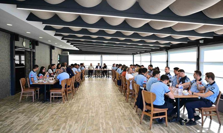 Yıldırım'da zabıta haftası: Oktay Yılmaz personelle bir araya geldi