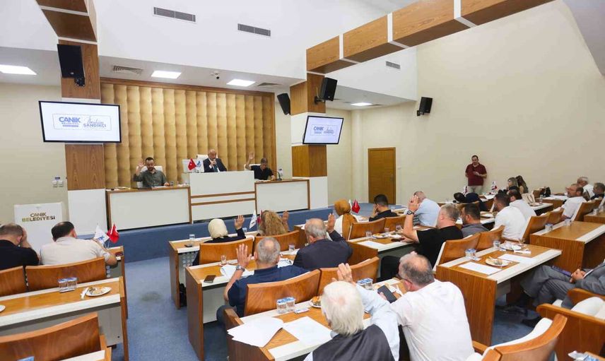 Canik'te üniversiteyi kazanan öğrencilere burs desteği başlıyor