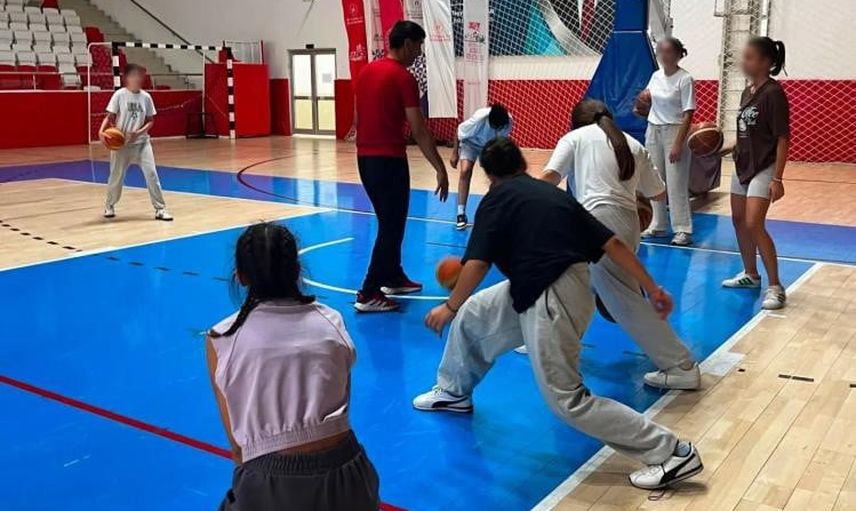 Sporla güçlenen yarınlar: koruma altındaki çocuklara basketbol eğitimi