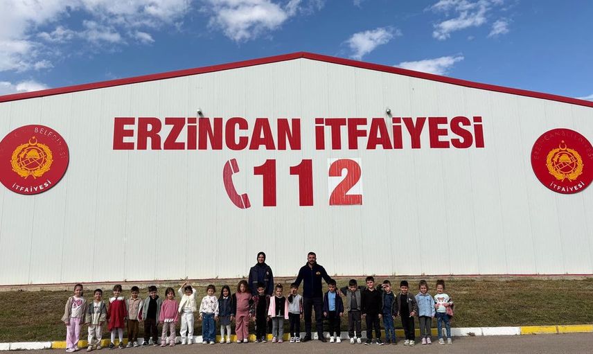 Anaokulun küçük ziyaretçileri Yavuz Selim itfaiyesinde işleyişi gözlemledi