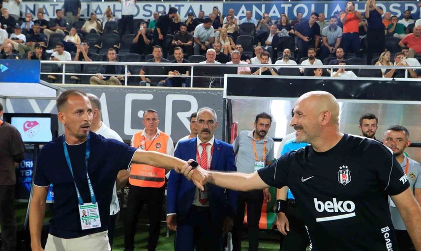 Alanya'da tempolu başlangıç: Corendon Alanyaspor ile Beşiktaş ilk 15'te 0-0