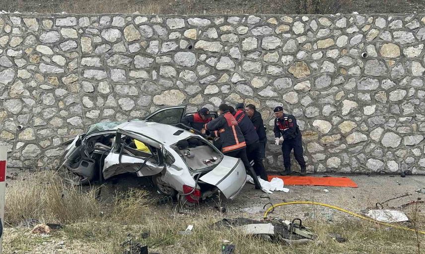 Alaca-Yozgat kara yolunda çarpışma: 4 ölü, 2 yaralı