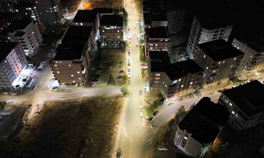 Artuklu'nun enerji omurgası yenilendi: gece aydınlatması ve şebeke güçlendi