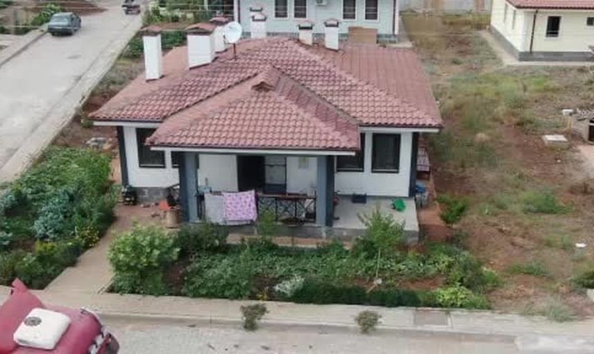 Yıkımdan sonra bahçelerinde yeni bir hayat kuran İslahiye