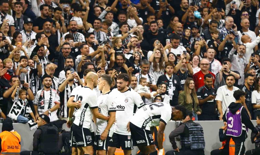 Beşiktaş dolmabahçe'de kayıpsız serisini 8 maça taşıdı
