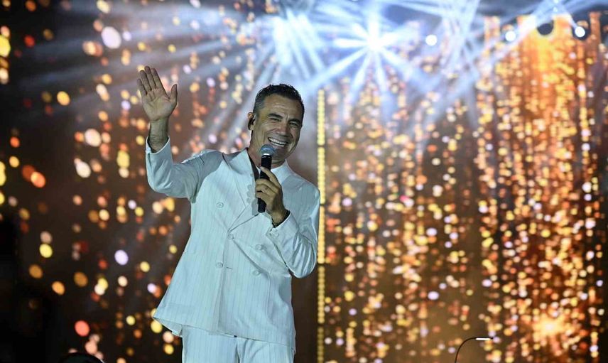 Ordulularla buluşan Ferhat Göçer Tayfun Gürsoy Parkı'nda unutulmaz anlar yaşattı