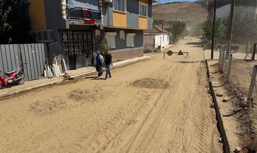 Yenipazar’da sokaklar yeni parke ile konfora hazırlanıyor