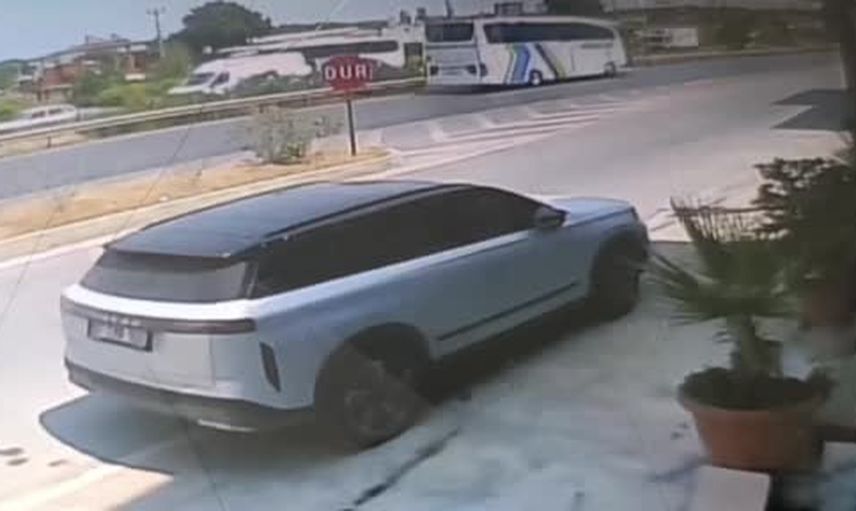 Ehliyetsiz araç kullanımı Side'de kazayla sonuçlandı; sürücüye 40 bin lira ceza