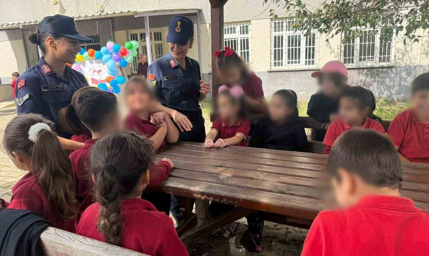 Jandarma öğrenciler için okul güvenliği farkındalığını artırıyor