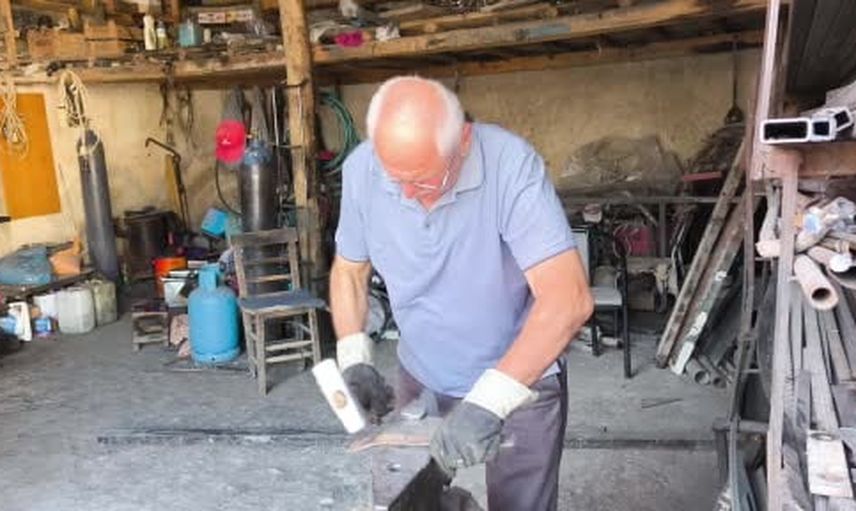Yarım asır örs başında: demire şekil veren ustanın sürdürdüğü miras