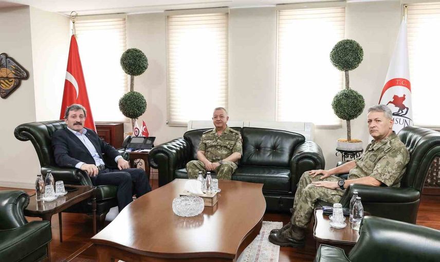 Samsun'da yeni dönem: tümgeneral Fethi Oltulu görevine başladı