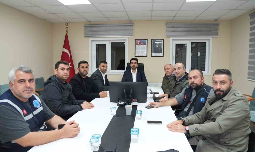 Tuzla'da teyakkuz: Bingöl ekiplerle yağışı anbean takip etti
