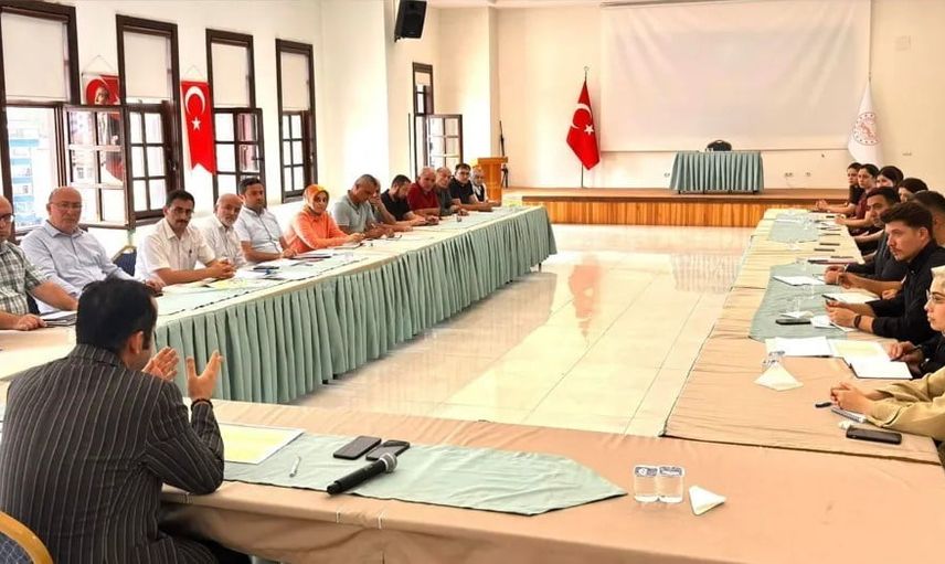 Boyabat'ta 154 yetim ve öksüz öğrenciye 10 ay sürecek eğitim desteği