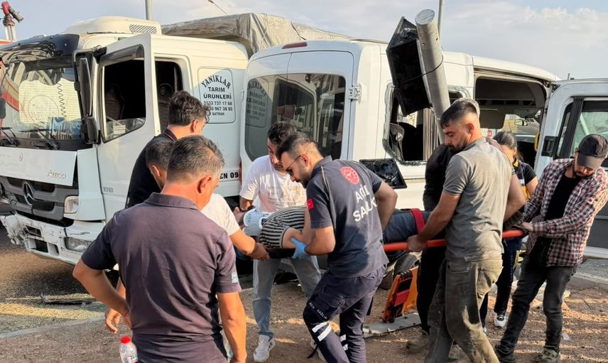 Batman'da çöplük kavşağında trafik kazası: 6 yaralı