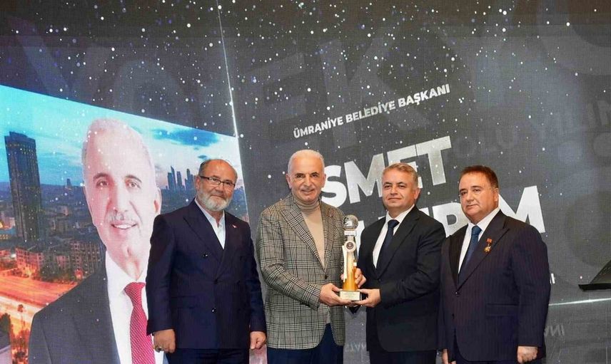 Ümraniye'de hizmet vurgusu: İsmet Yıldırım İstanbul'da yılın belediye başkanı seçildi
