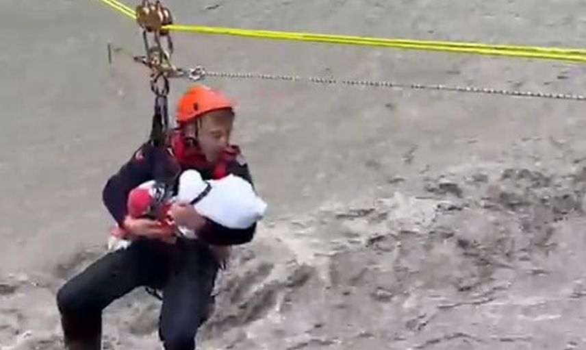 Kurtarılan Zeynep'in uykusunu bozmayan eller
