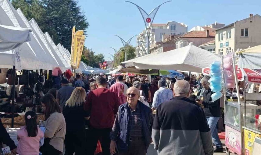 Kaman’da panayır havası: ceviz festivali esnafa ve ilçe ekonomisine hareket getirdi