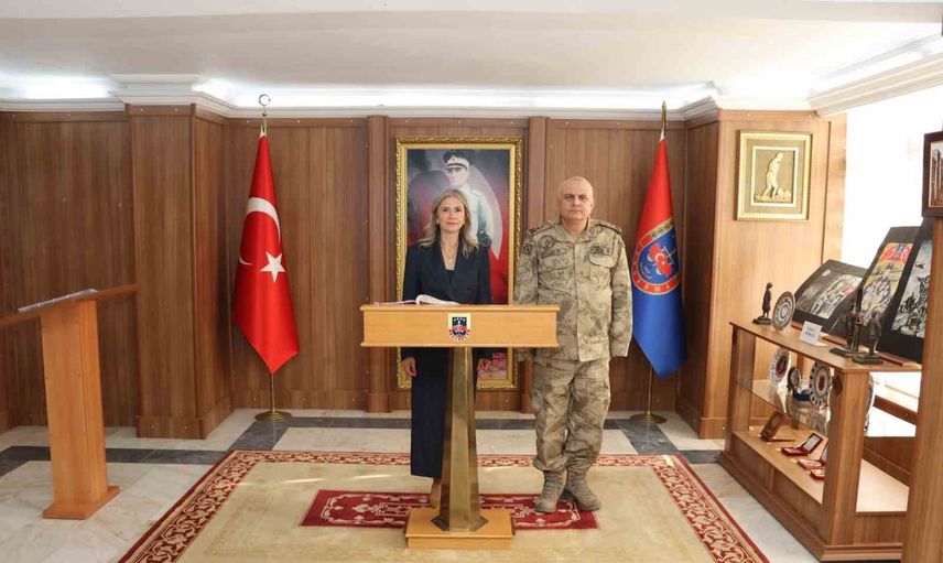 Kamu ve sivil toplum köprüsü: Kızılay'dan jandarma komutanına nezaket ziyareti