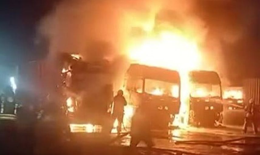 Beylikdüzü'nde tır garajında planlı kundaklama: üç şüpheli dört aracı ateşe verdi