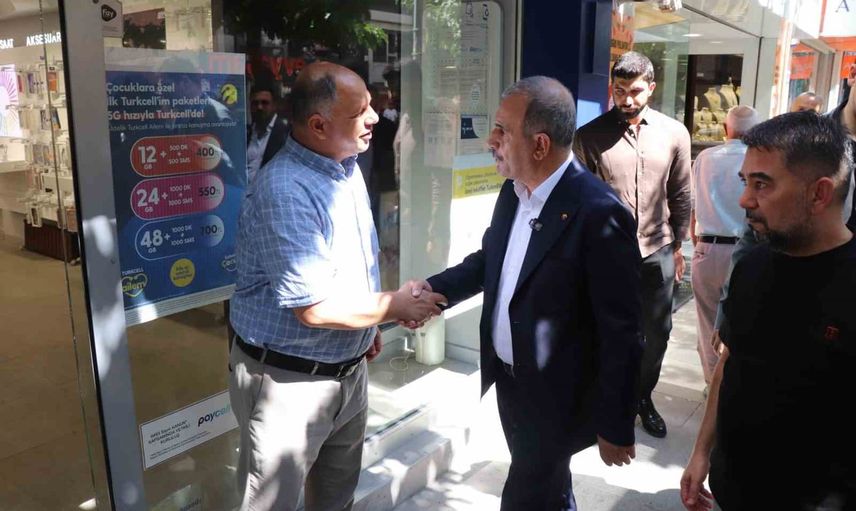 Sokaktan odaya birlik çağrısı: İdris Alan esnafla sahada