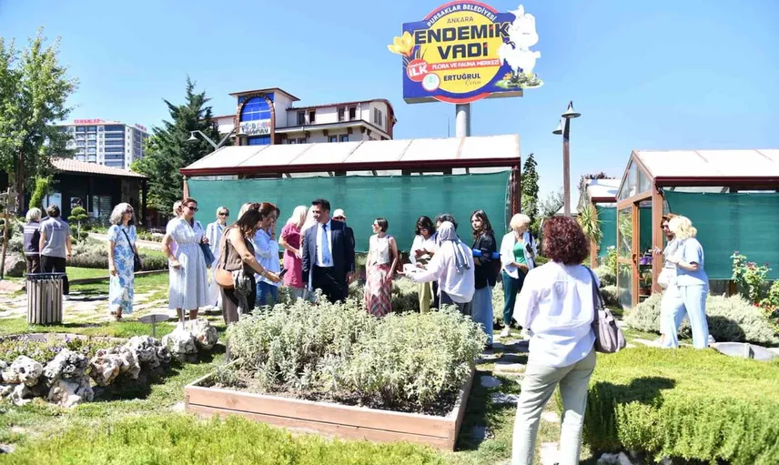 Endemik vadi'de diplomasi: büyükelçi eşleri Ankara'nın doğal mirasını gezdi