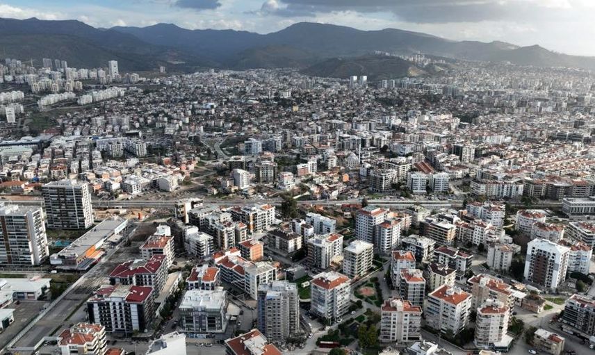 EİDS ile İzmir'de ilan sayısı yaklaşık yarı yarıya azaldı