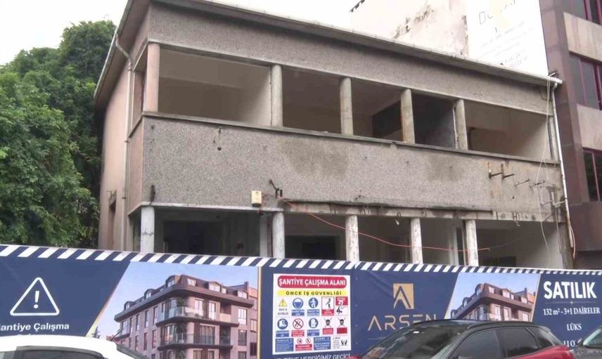 Doğancılar'da anıların gölgesi: tavuklu doktorun evi yıkılıyor