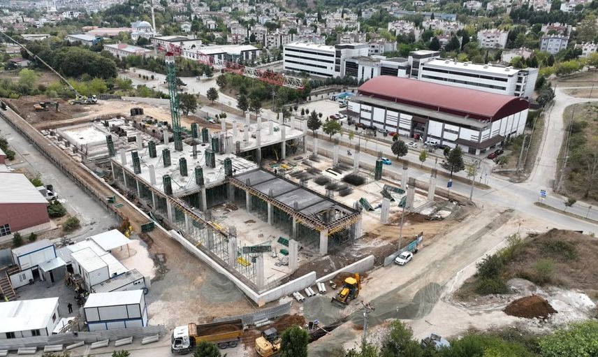 Gölcük'e gençlere modern imkân sunacak yeni spor kompleksi geliyor
