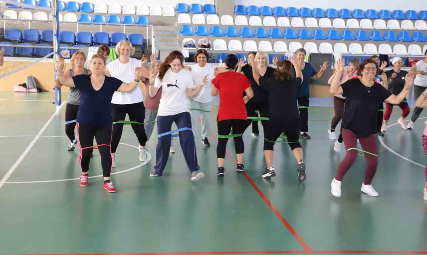 Kadınların sabahı sporla doluyor: Nazilli'de 100 kişilik kurs dönemi başladı