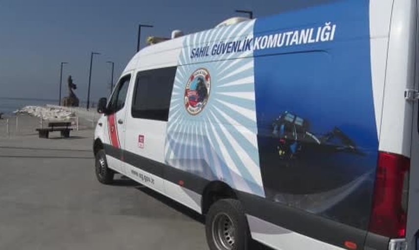 Büyükçekmece sahilinde çırpınma ihbarı sonrası deniz araması sürüyor