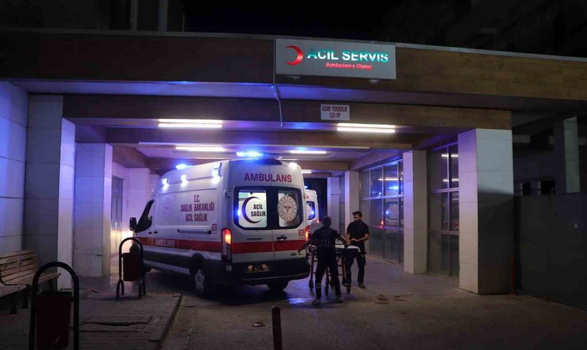 Karaman'da patika yolda devrilme: iki kişi hastaneye kaldırıldı
