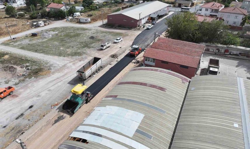 İvrindi'de ulaşım konforu artıyor: 1.100 metrelik sıcak asfalt tamamlandı