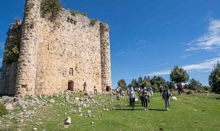Tarihi Kilikya yolunda doğa ve tarihin izinde 7 kilometre yürüyüş