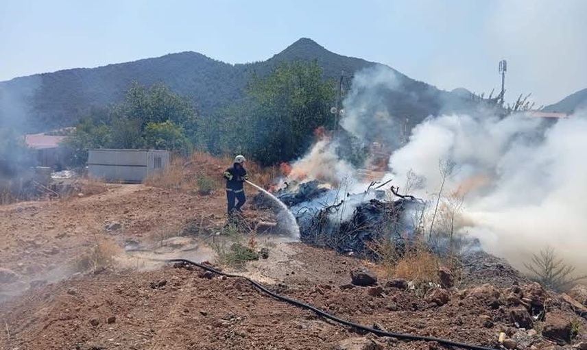 Hassa Yolçatı Mahallesi'nde bahçe yangını: ekipler kısa sürede kontrol sağladı