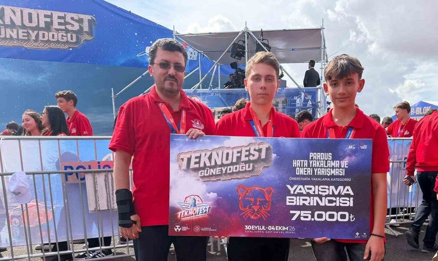 Yerli yazılıma katkı: lise öğrencilerinden Teknofest Pardus birinciliği