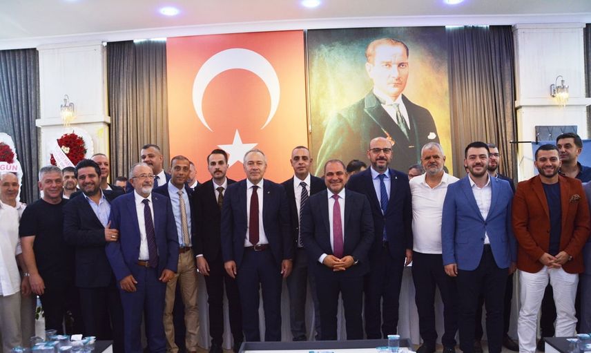 MHP Yunusemre'de ilçe başkanlığı Ali Özkan'la yeni döneme girdi