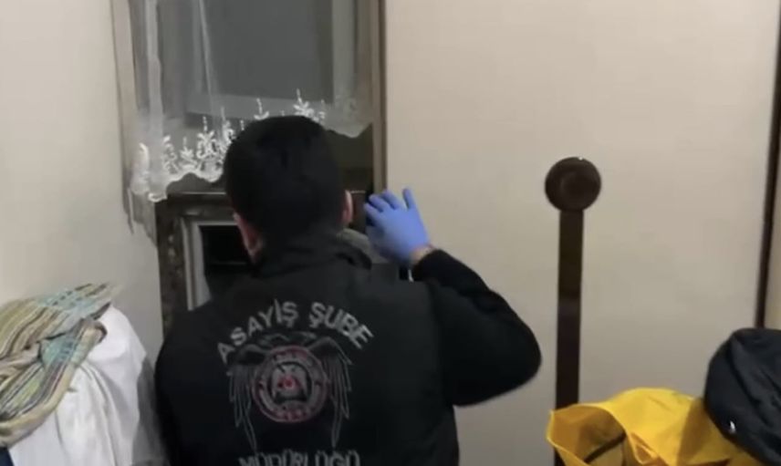 Ağrı'da huzur operasyonu: 16 aranan şahıs yakalandı, ruhsatsız silahlar ele geçirildi