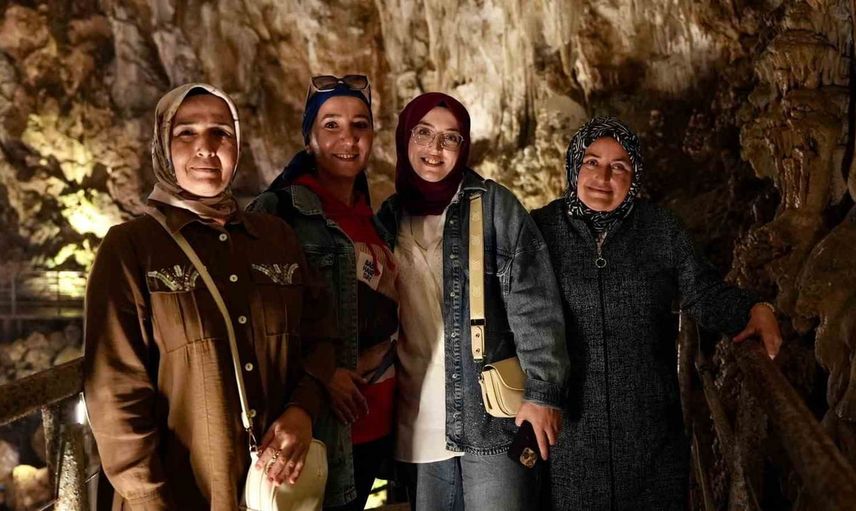 Düzce'den Yığılca'ya kadınların Sarıkaya Mağarası keşfi