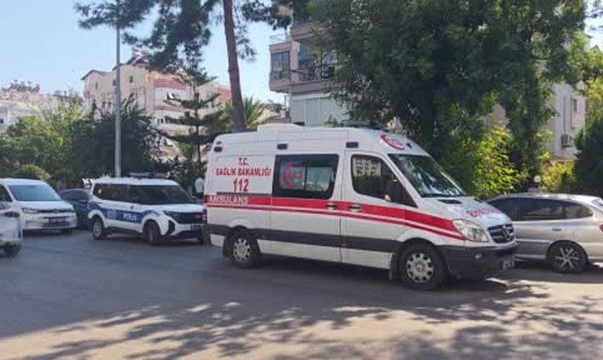 Muratpaşa'da aynı evde ölü bulunan anne ve kızı için soruşturma sürüyor
