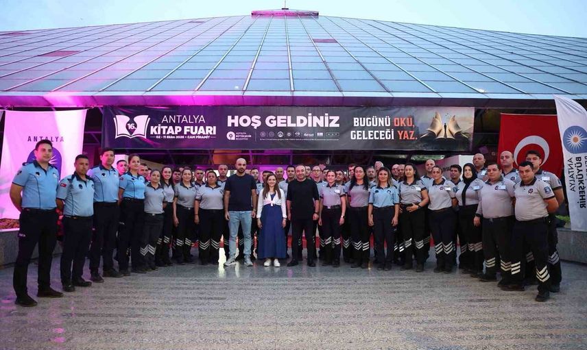 Antalya'da kitap fuarı rekor ziyaretçiyle sona erdi
