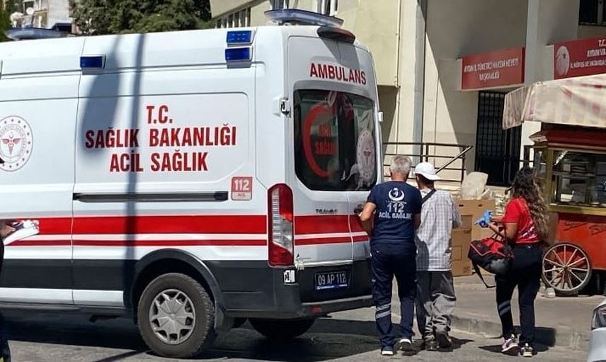 Tren yoluna çıkıp atlamak isteyen kişi ekiplerce kurtarıldı