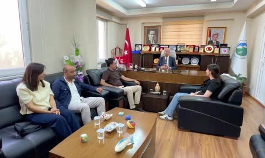 Esendere'den öğrencilere mesleki yolculuk desteği: diş hekimliği kazananlara 100 bin TL