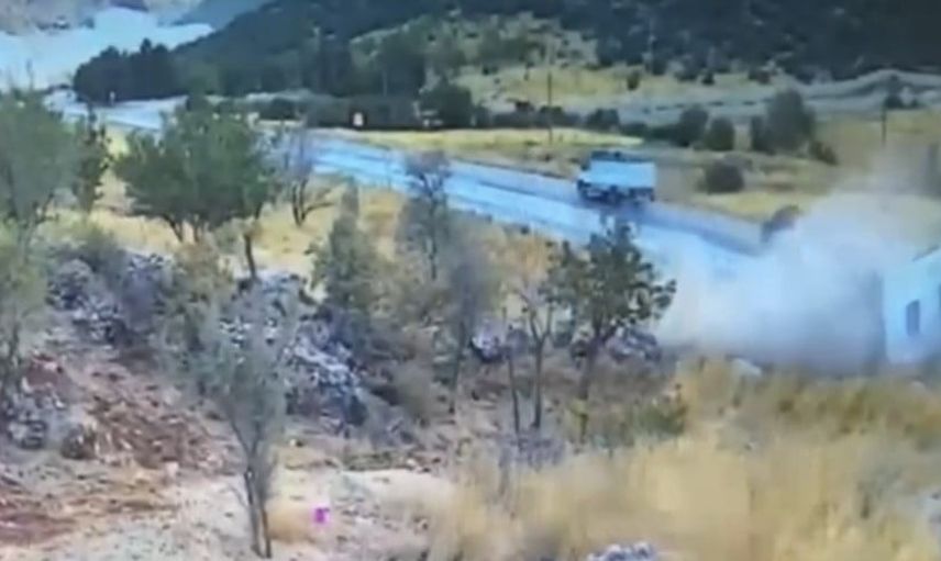 Kamerada otomobilin şeride geçişi: Gaziantep'te 7 kişi hayatını kaybetti